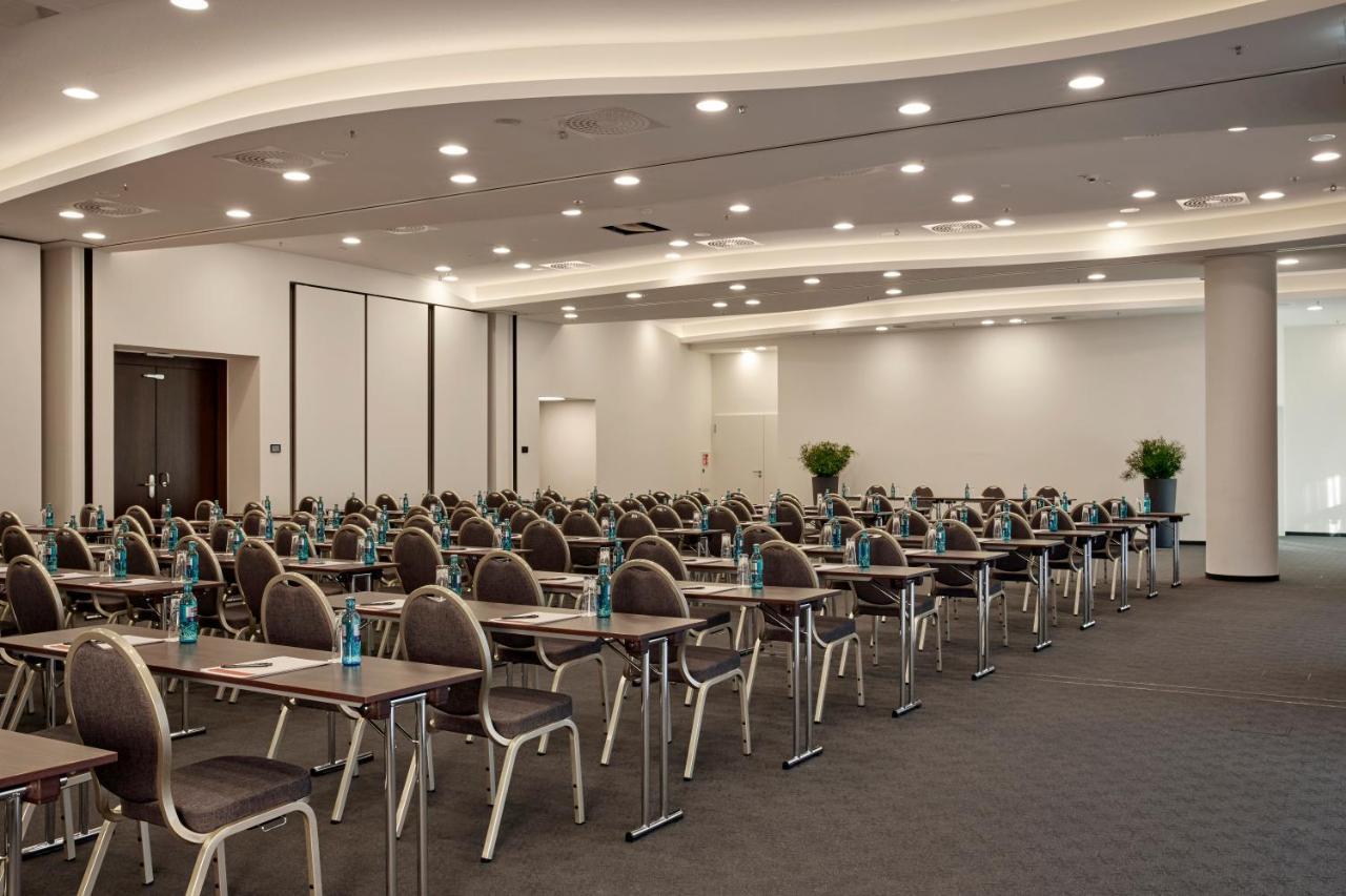 Hyperion Hotel Hamburg Exterior photo The meeting hall